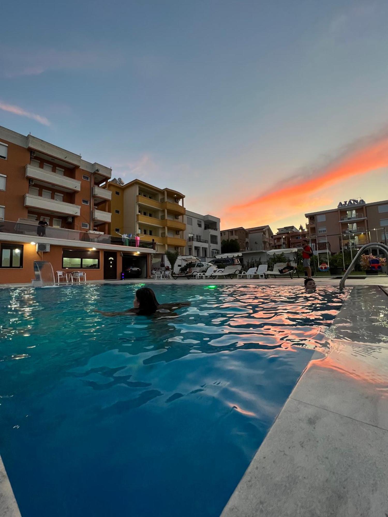 Apartments Zalli Ulcinj Exterior photo